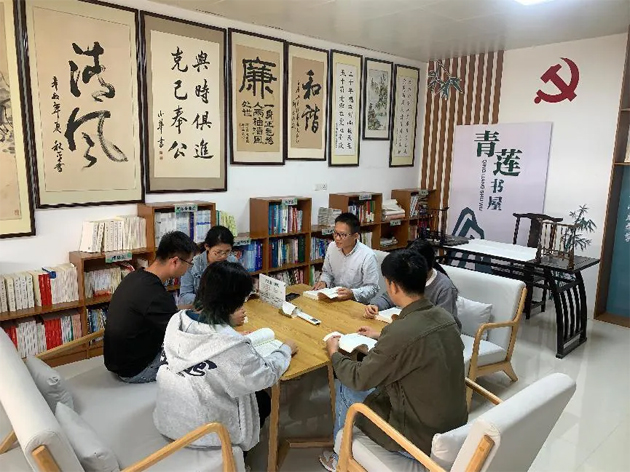 藤縣氣象局積極打造職工書屋，深化書香機(jī)關(guān)建設(shè)