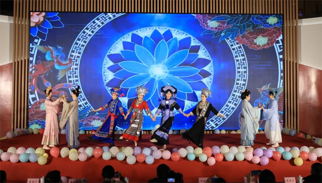“三八”國際婦女節(jié)期間，我市各級工會舉辦系列慶祝活動